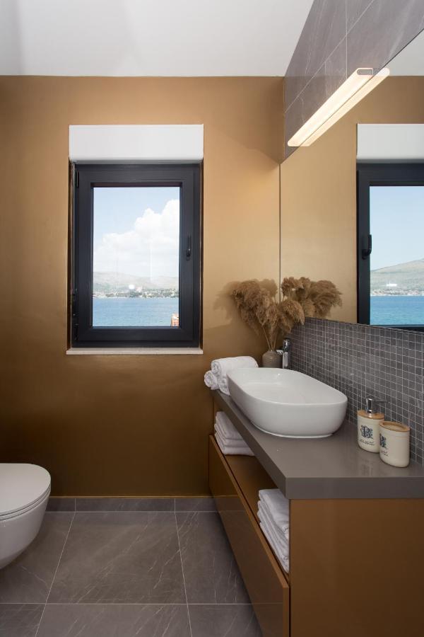 Beachfront House Olbia With Private Parking Trogir Exteriör bild