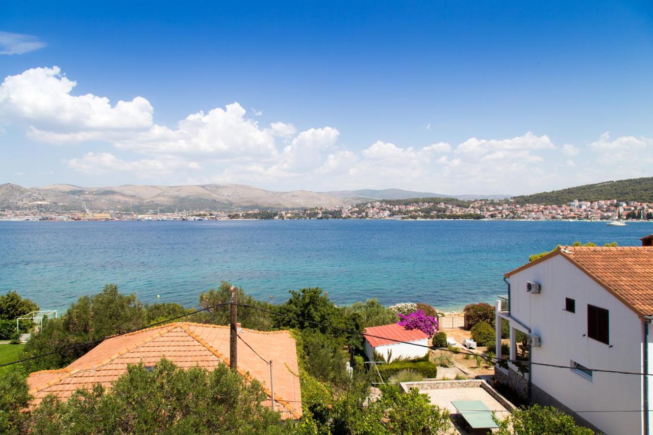 Beachfront House Olbia With Private Parking Trogir Exteriör bild