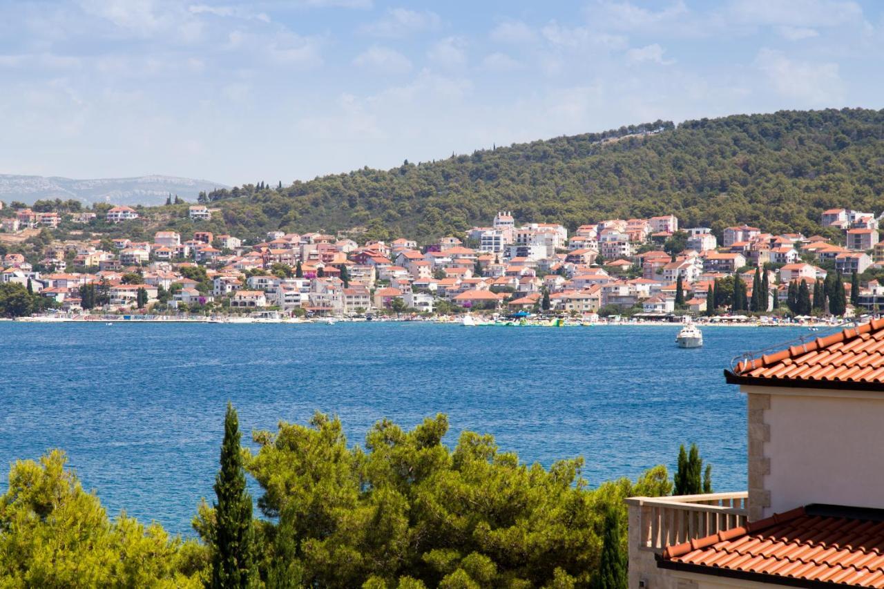Beachfront House Olbia With Private Parking Trogir Exteriör bild
