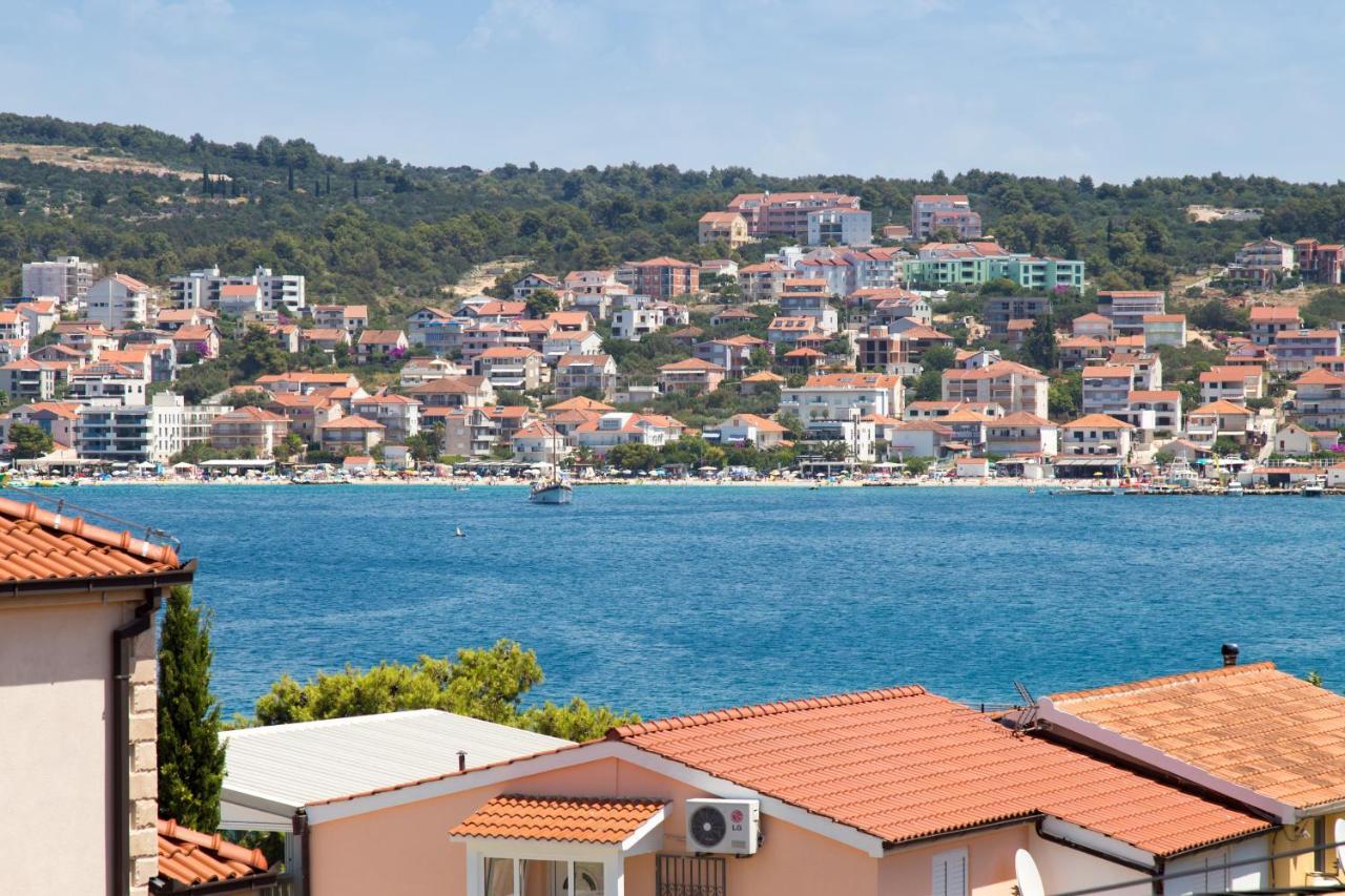 Beachfront House Olbia With Private Parking Trogir Exteriör bild