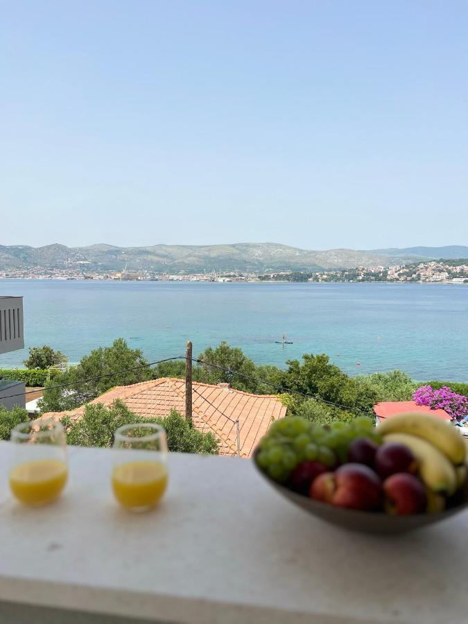 Beachfront House Olbia With Private Parking Trogir Exteriör bild
