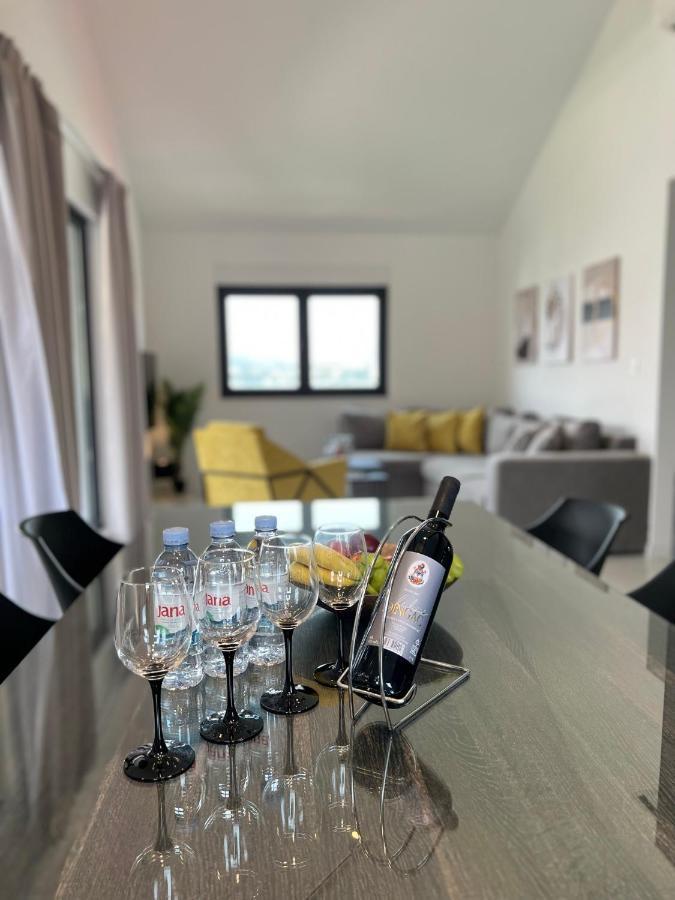 Beachfront House Olbia With Private Parking Trogir Exteriör bild