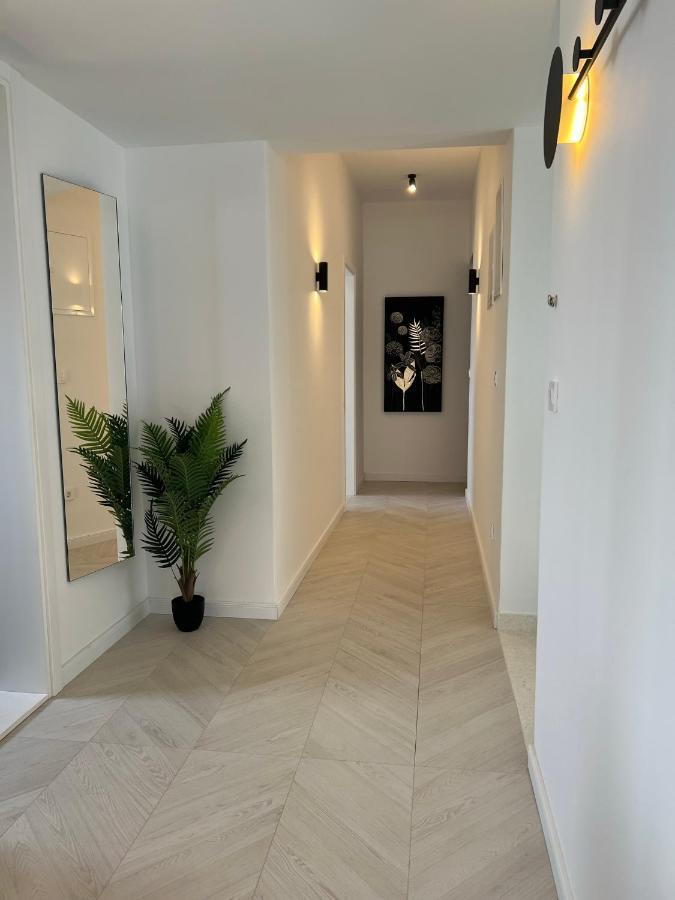 Beachfront House Olbia With Private Parking Trogir Exteriör bild