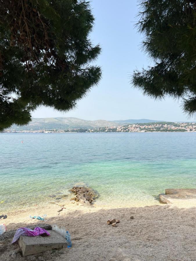 Beachfront House Olbia With Private Parking Trogir Exteriör bild
