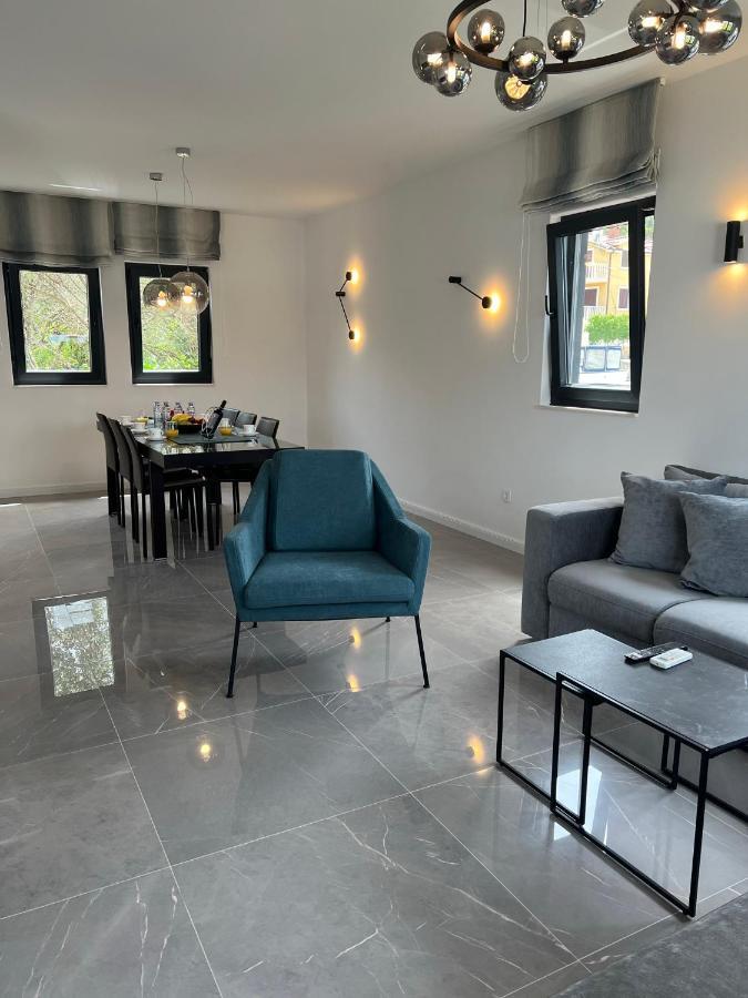 Beachfront House Olbia With Private Parking Trogir Exteriör bild