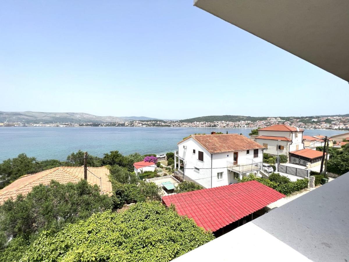 Beachfront House Olbia With Private Parking Trogir Exteriör bild